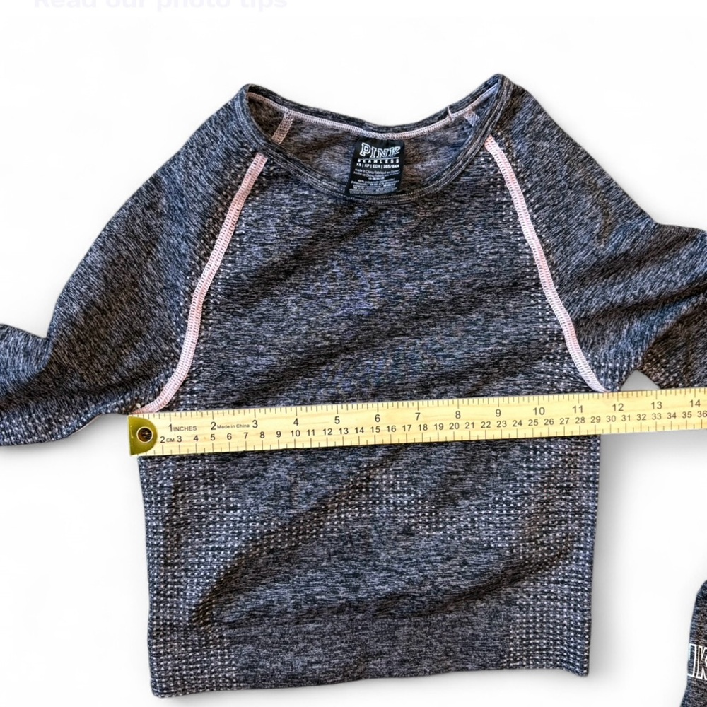 PINK Victoria's Secret Charcoal Long Sleeve Crop Top - Picture 7 of 7